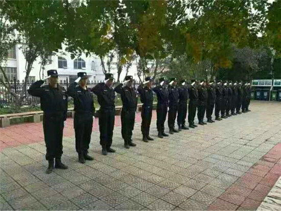 �T���L��